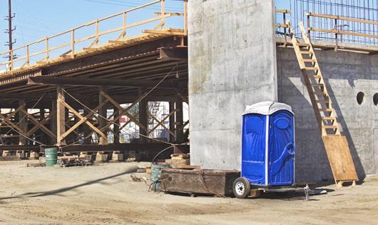 clean and reliable portable restrooms for workers